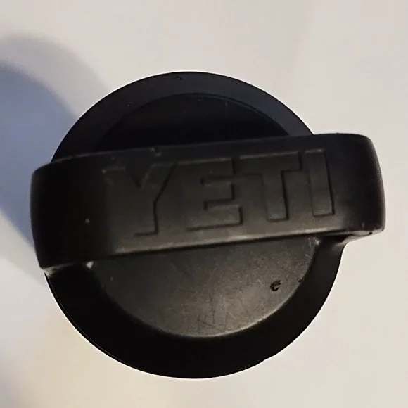 Yeti - Picture 6 of 7